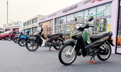 Honda Việt Nam đồng loạt tăng giá bán hàng loạt xe máy